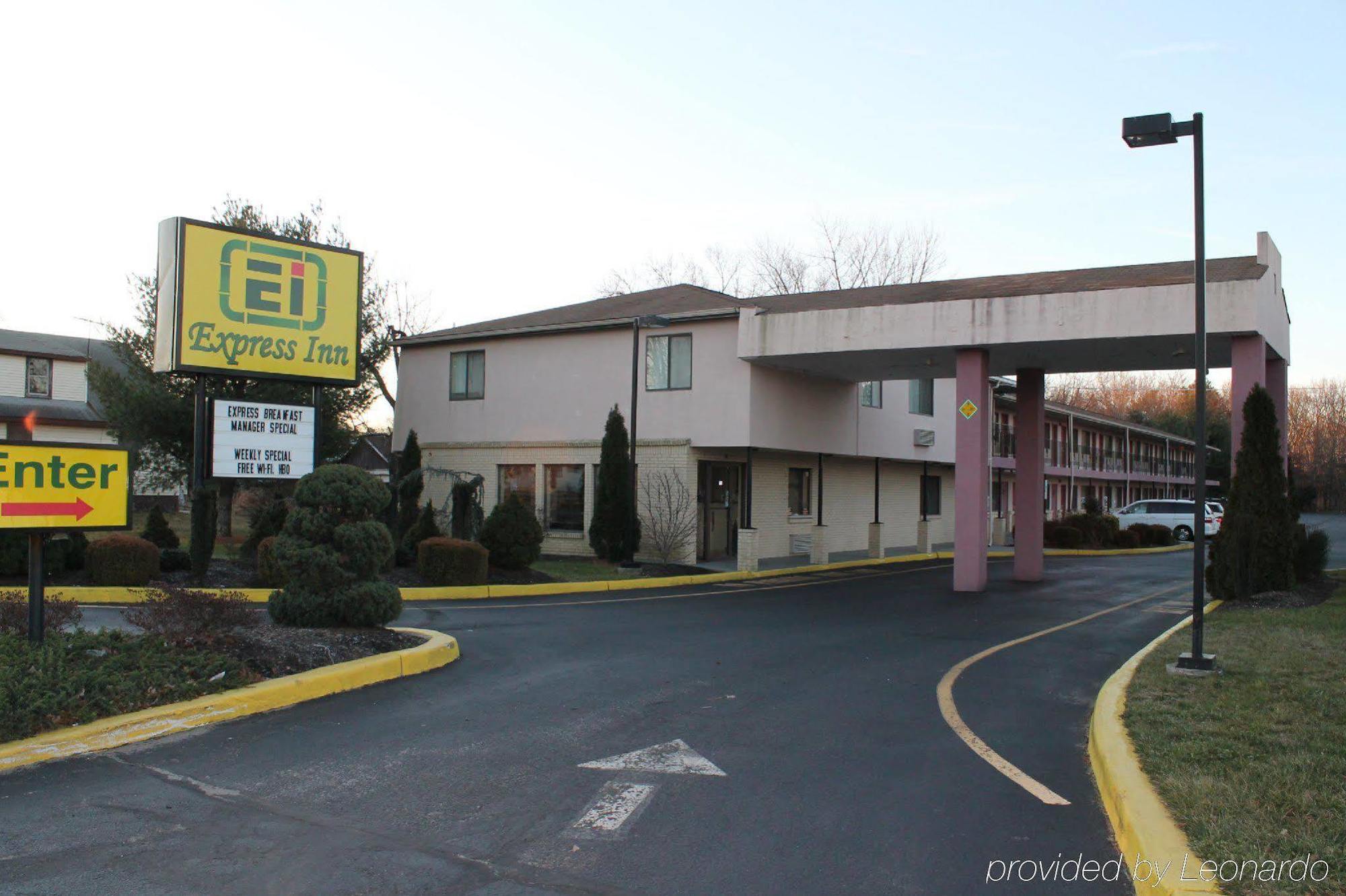 Express Inn - Wall Farmingdale Exteriér fotografie